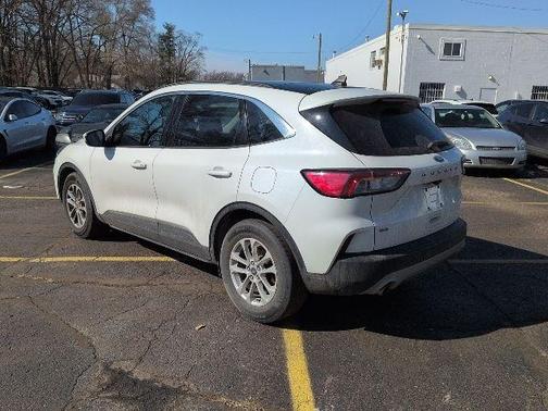 2021 Ford Escape SE