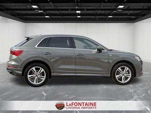Chronos Gray Metallic 2023 Audi Q3 45 S line Premium