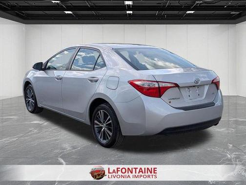 Classic Silver Metallic 2016 Toyota Corolla LE Plus