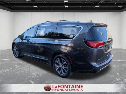 2019 Chrysler Pacifica Limited