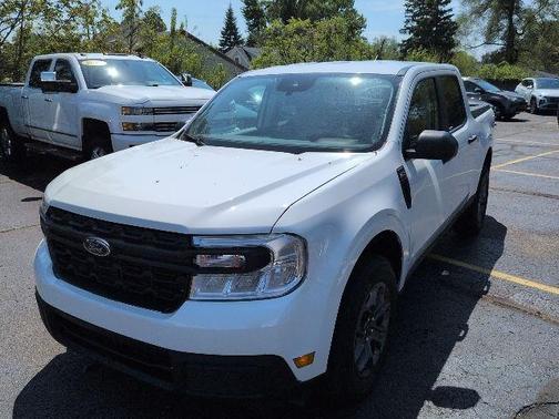 Oxford White 2024 Ford Maverick XLT