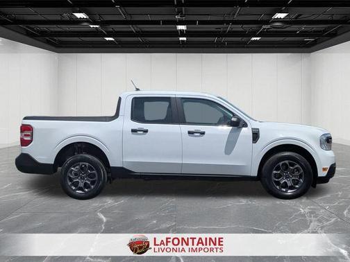 Oxford White 2024 Ford Maverick XLT