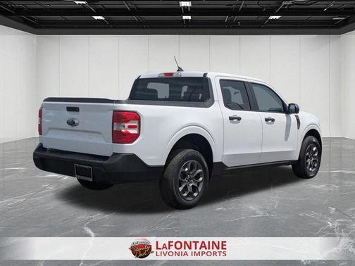 Oxford White 2024 Ford Maverick XLT