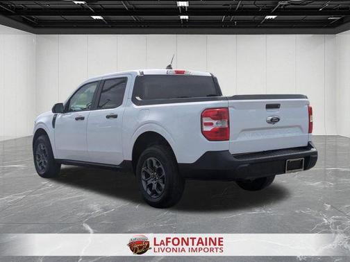 Oxford White 2024 Ford Maverick XLT
