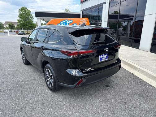 Blueprint 2024 Toyota Highlander XLE AWD (Natl)