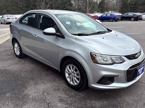 Silver Ice Metallic 2019 Chevrolet Sonic 4dr Sdn Auto LT