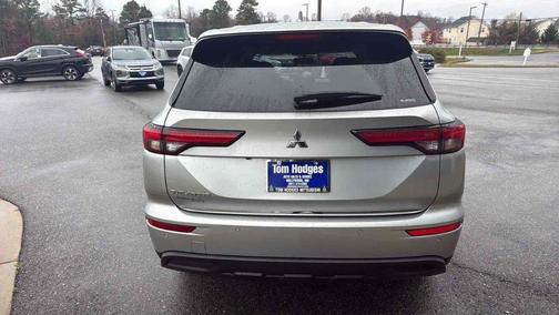 2022 Mitsubishi Outlander ES 2.5 S-AWC