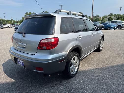 2005 Mitsubishi Outlander XLS