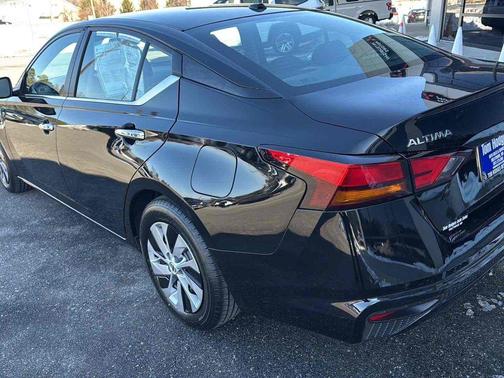 2020 Nissan Altima S FWD