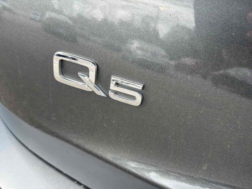 2015 Audi Q5 quattro 4dr 3.0T Prestige