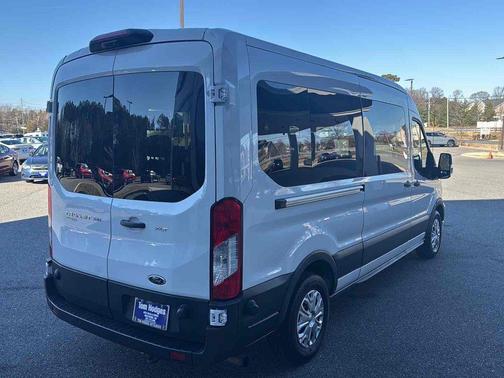 2024 Ford Transit-350 XLT