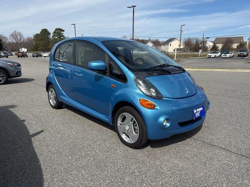 2016 Mitsubishi i-MiEV ES