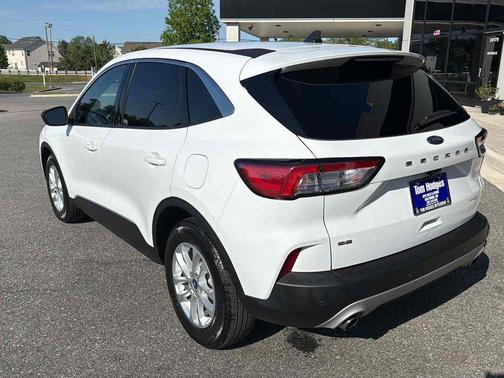2022 Ford Escape SE FWD