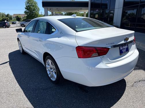 Summit White 2019 Chevrolet Impala 4dr Sdn LS w/1FL