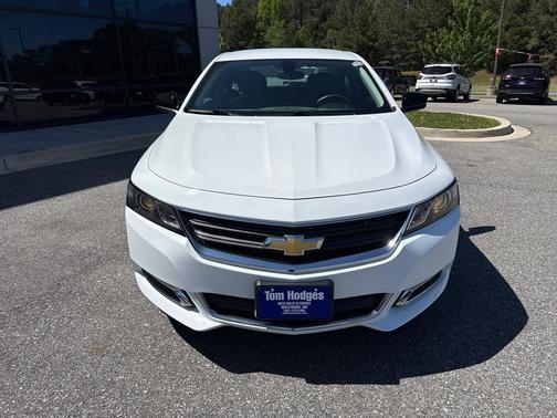 Summit White 2019 Chevrolet Impala 4dr Sdn LS w/1FL