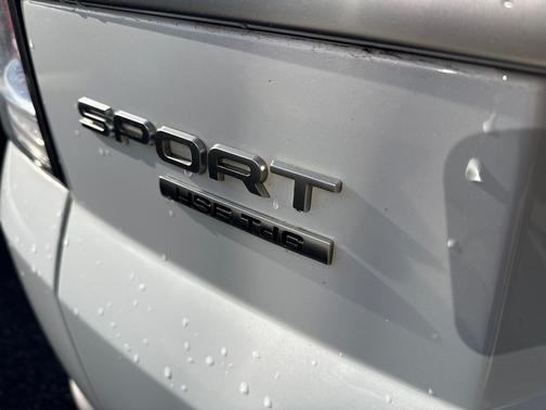 Fuji White 2017 Land Rover Range Rover Sport Td6 Diesel HSE