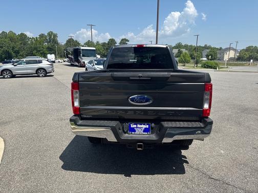 Magnetic Metallic 2019 Ford F-250 XLT 4WD Crew Cab 6.75' Box