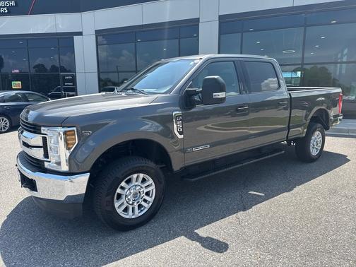 Magnetic Metallic 2019 Ford F-250 XLT 4WD Crew Cab 6.75' Box