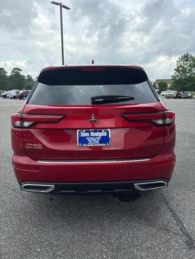 2022 Mitsubishi Outlander ES