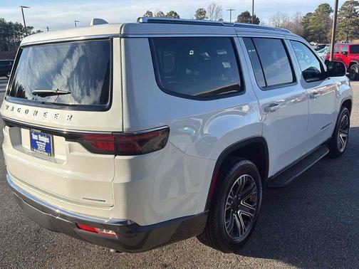 2022 Jeep Wagoneer Series III 4x4