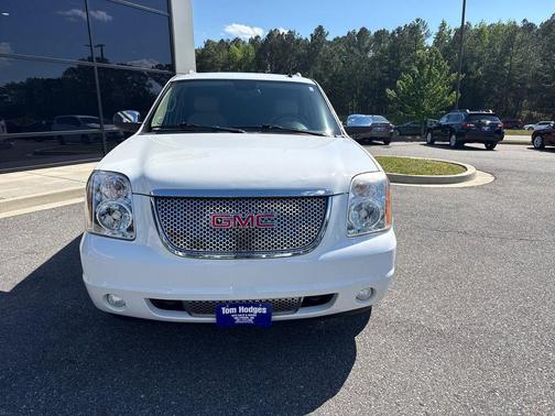 Summit White 2012 GMC Yukon XL AWD 4dr 1500 Denali