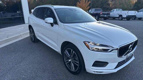 2019 Volvo XC60 T5 Momentum