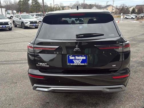 2026 Mitsubishi Outlander SE S-AWC