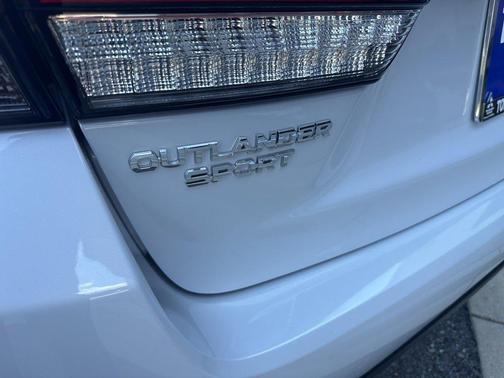 2025 Mitsubishi Outlander Sport 2.0 LE