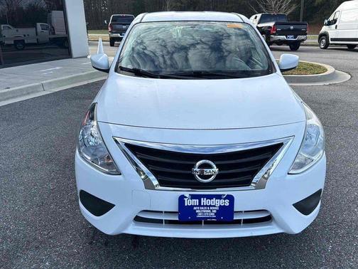 2016 Nissan Versa 1.6 SV