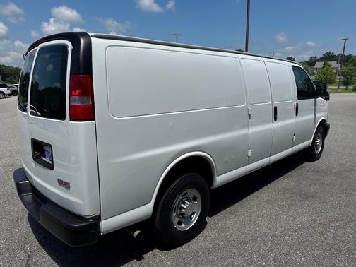 Summit White 2021 Chevrolet Express 2500 RWD 2500 155"