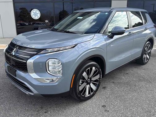 2026 Mitsubishi Outlander SE S-AWC