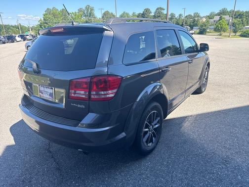 Granite Crystal Metallic Clearcoat 2016 Dodge Journey FWD 4dr SE