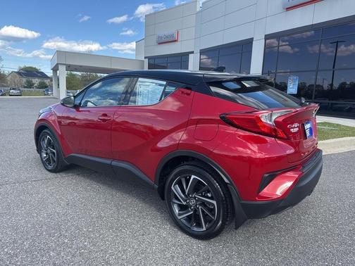2022 Toyota C-HR Limited