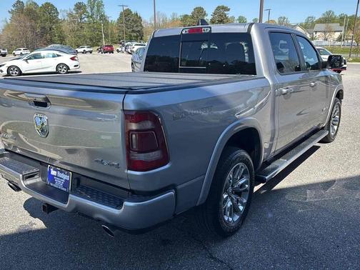 Billet Silver Metallic Clearcoat 2022 RAM 1500 Laramie 4x4 Crew Cab 5'7" Box