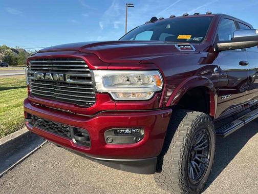 2022 RAM 2500 Laramie 4x4 Crew Cab 6'4" Box