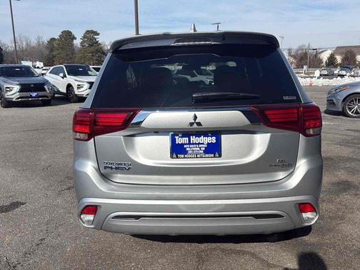 2022 Mitsubishi Outlander PHEV SEL