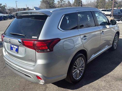 2022 Mitsubishi Outlander PHEV SEL
