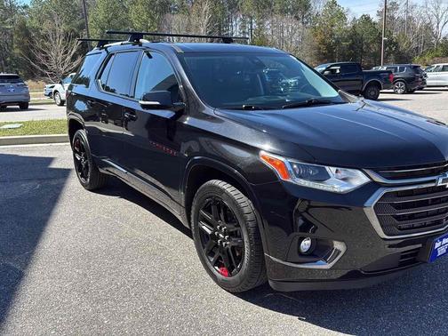 Graphite Metallic 2020 Chevrolet Traverse FWD 4dr Premier