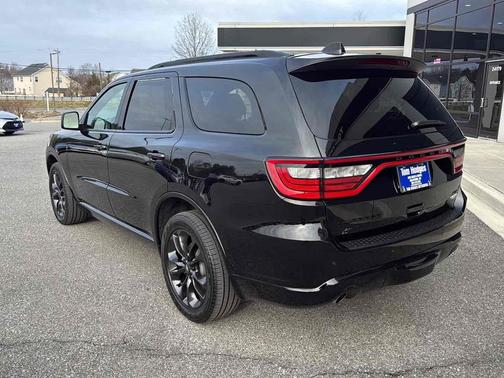 DB Black Clearcoat 2023 Dodge Durango GT Premium AWD