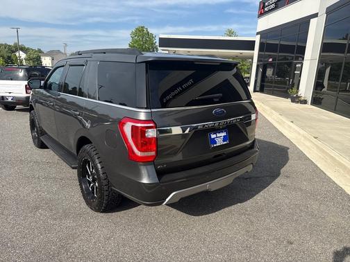 Magnetic Metallic 2018 Ford Expedition XLT 4x4