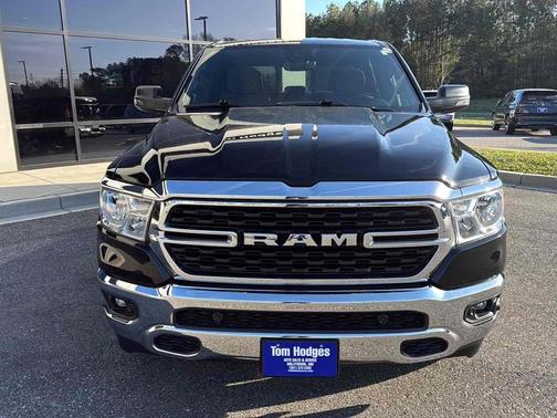 Diamond Black Crystal Pearlcoat 2024 RAM 1500 Big Horn 4x4 Crew Cab 5'7" Box