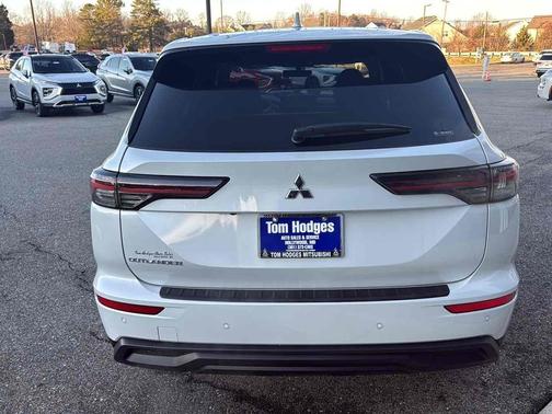 2026 Mitsubishi Outlander ES S-AWC