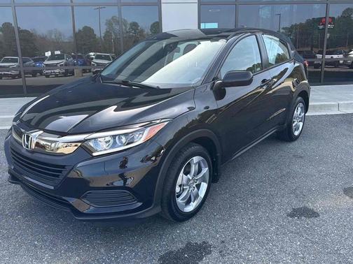 Crystal Black Pearl 2022 Honda HR-V LX AWD CVT