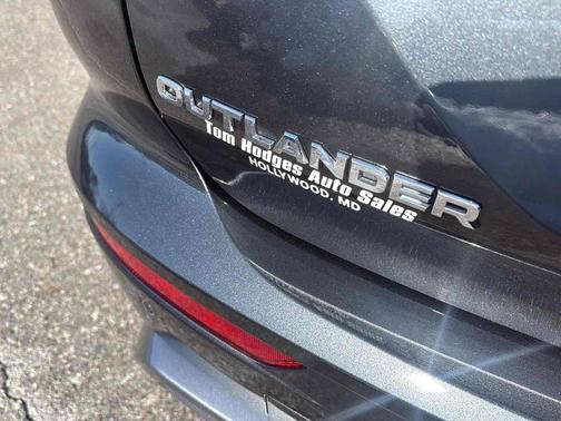 2025 Mitsubishi Outlander SE S-AWC