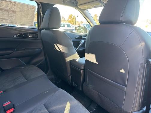 2025 Mitsubishi Eclipse Cross SE