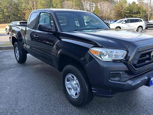 2020 Toyota Tacoma SR Access Cab 6' Bed I4 AT (Natl)