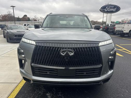 2025 INFINITI QX80 SENSORY AWD