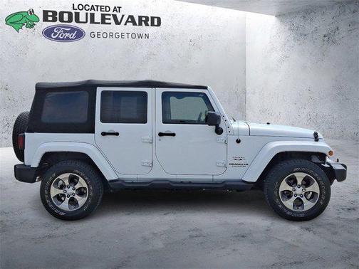2017 Jeep Wrangler Unlimited Sahara