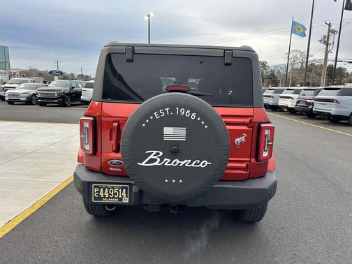 2024 Ford Bronco Outer Banks