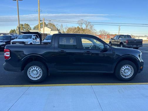 2024 Ford Maverick XL